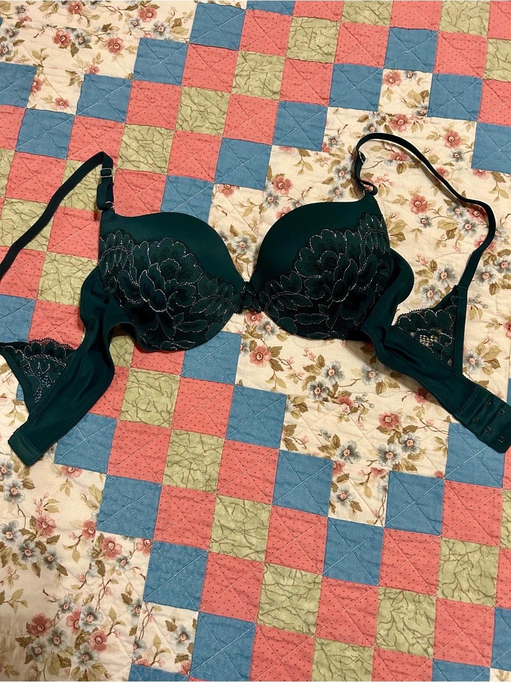Maidenform Dark Green Floral Embroidered Push-Up Bra